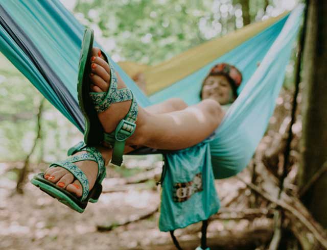 little kid chacos