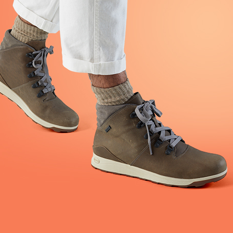 chaco slip on mens
