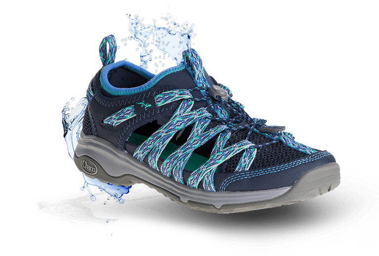chaco outcross water shoes