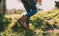 chaco hopi boots
