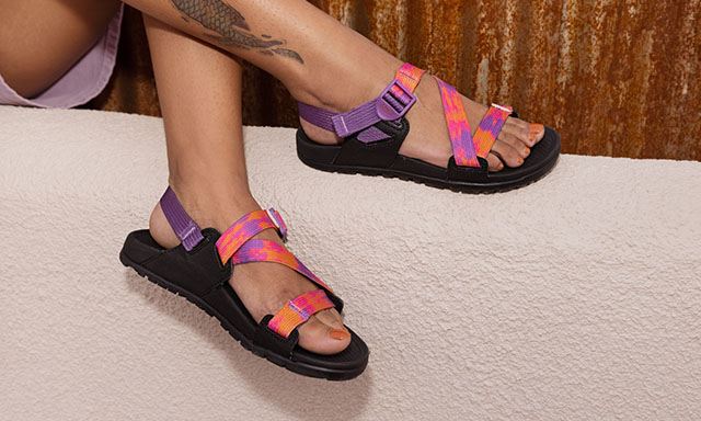 popular chacos
